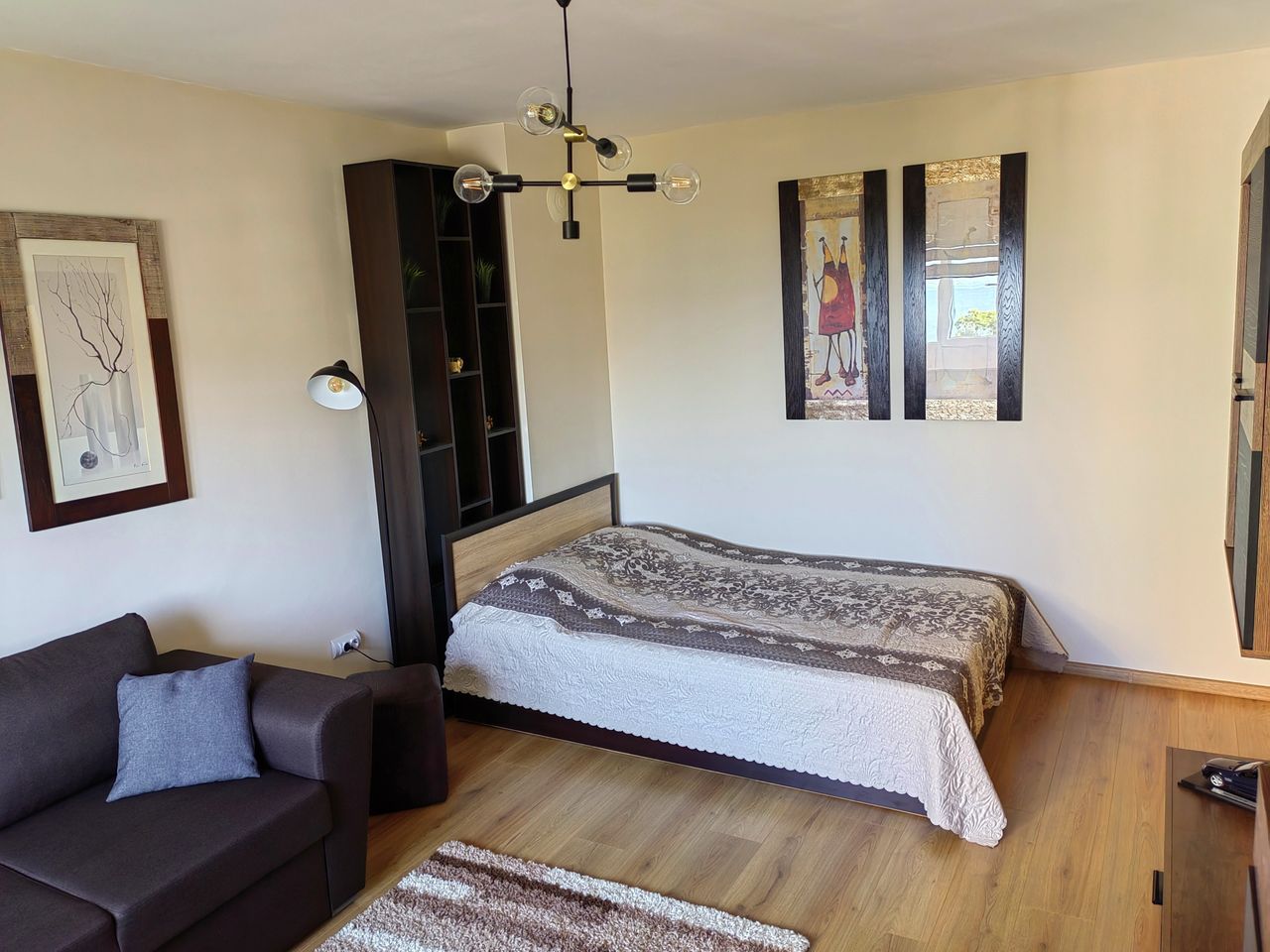 Дава се под наем Двустаен апартамент в Поморие - 50 кв.м за 280.5 € - Снимка #2