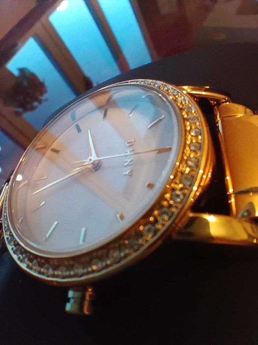 DKNY часовник NY9204