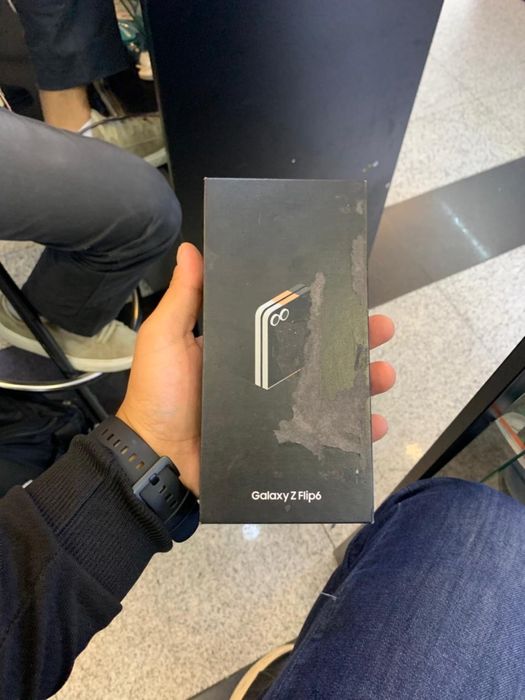 Samsung galaxy z flip6