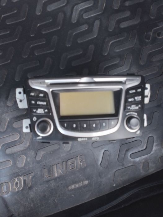 Продаётся Мультимедиа для Хюндай Салярис. 20000тг