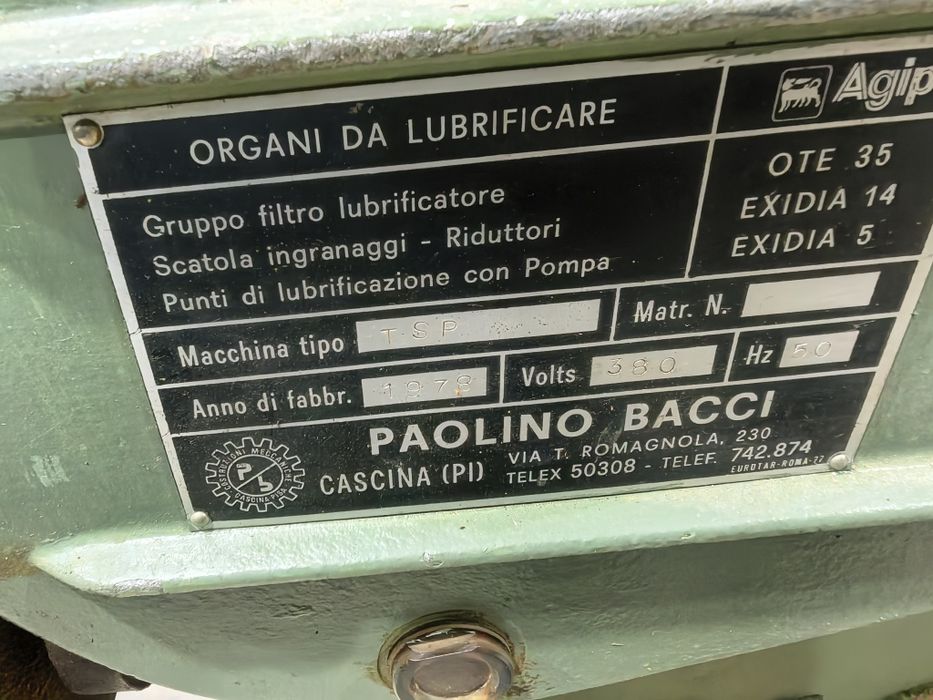 В наличност чепорез с една маса.