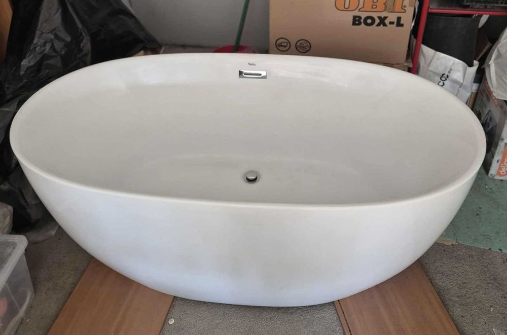 Свободностояща Вана Wellis