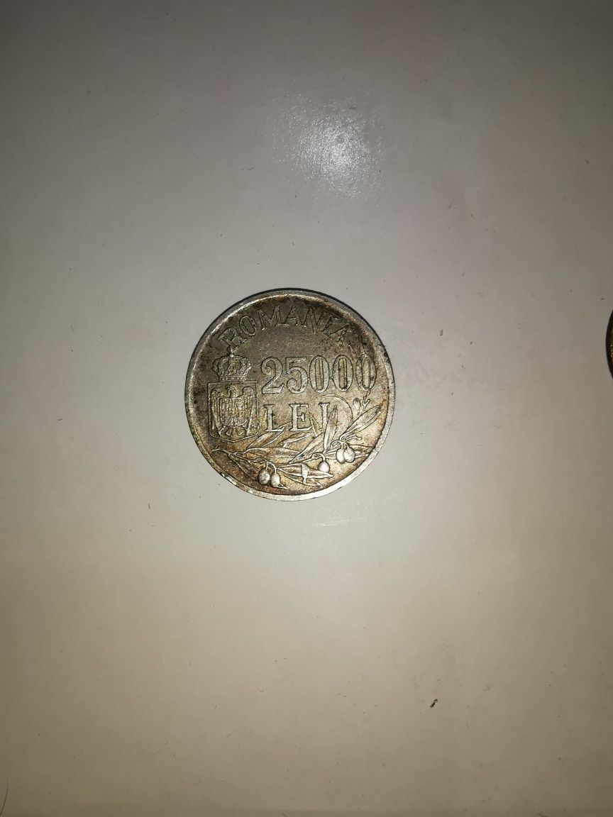 Monezi vechii 1943-1947
