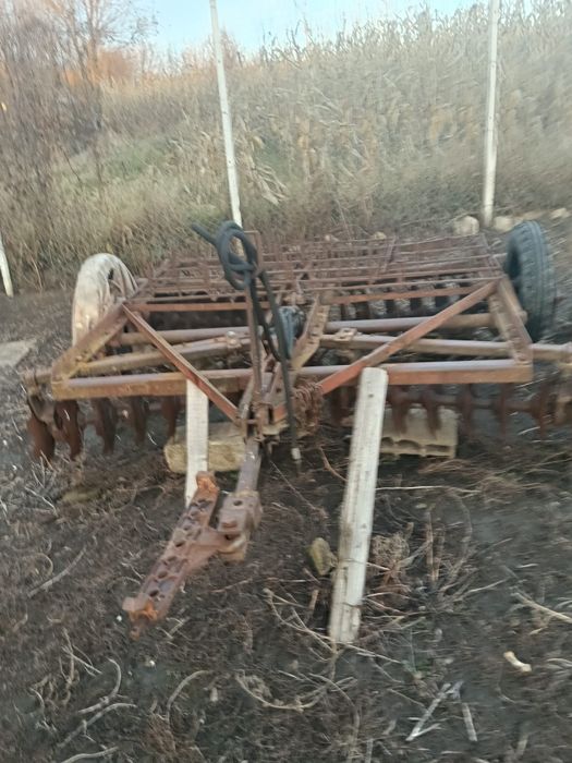 Vând disc și combinator românesc