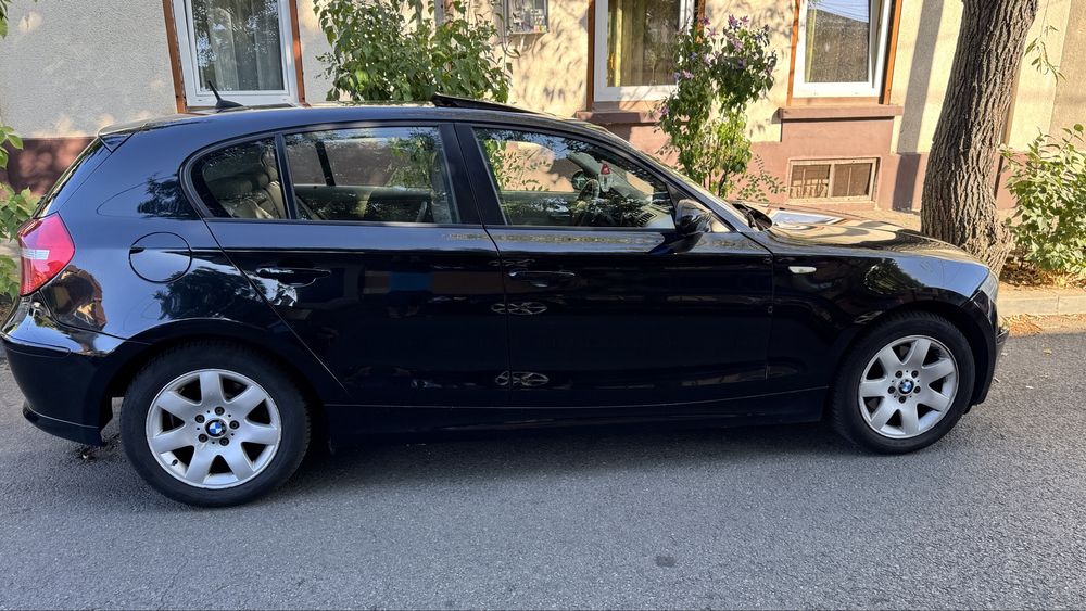 E87 175 cai,  automata, carplay, anvelope noi