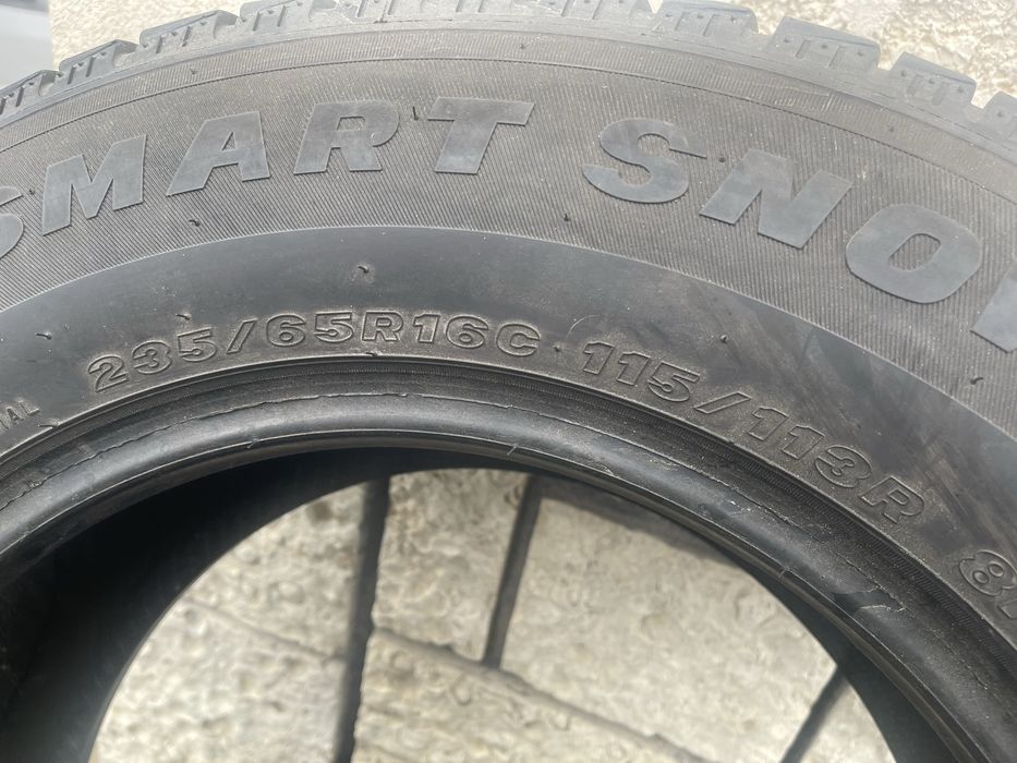 MAXXIS SMART snow 4 броя ЗИМНИ 235/65R16C