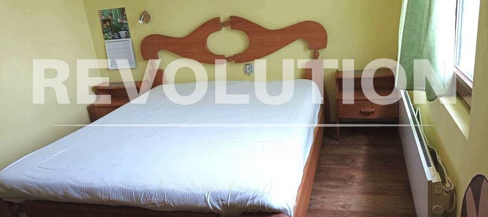 Дава се под наем Тристаен апартамент в Варна, Център - 80 кв.м за 425 € - Снимка #4