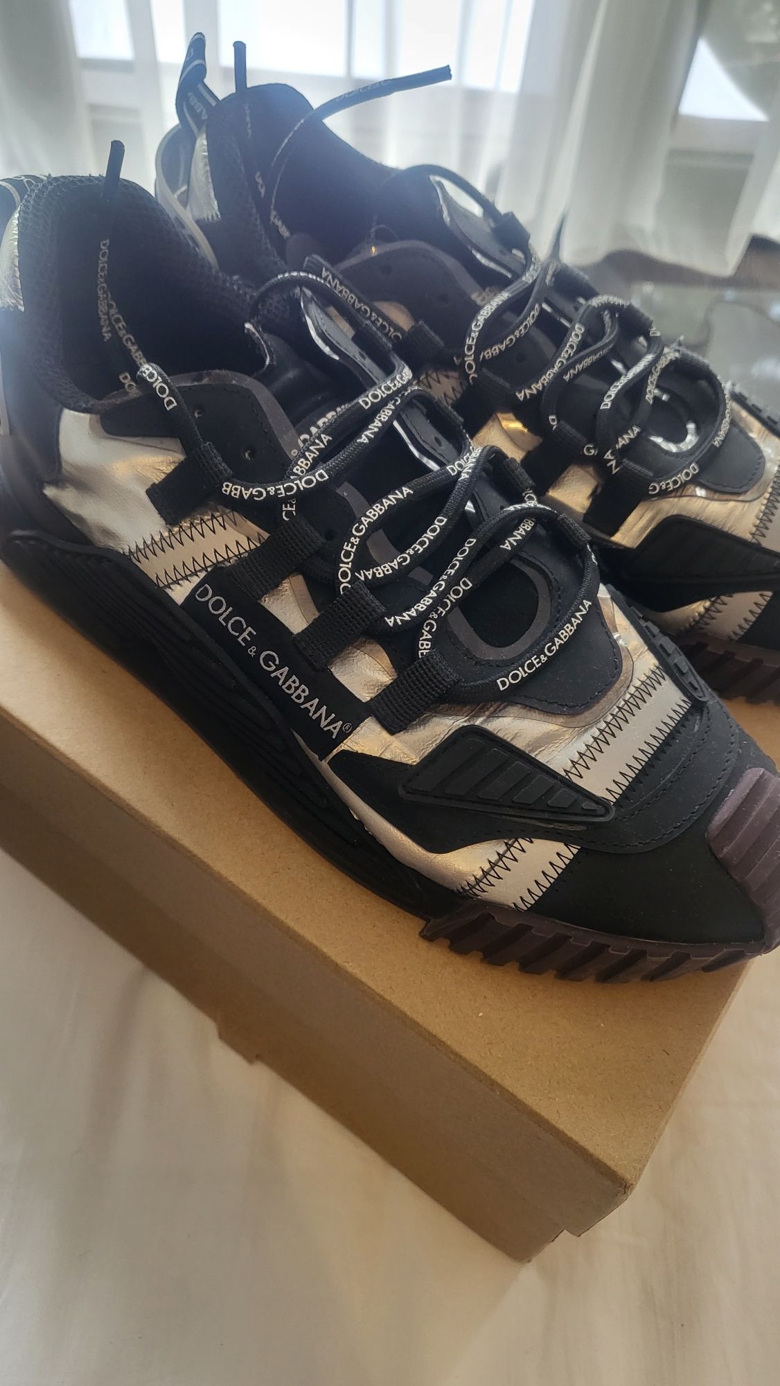 Adidasi dolce gabbana