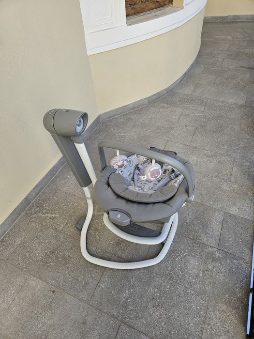 Leagăn și balansoar copii Joie electric  cu muzică și luminițe.