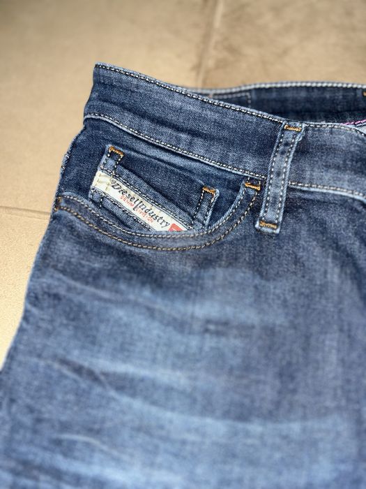 Blugi skinny cu talie inalta