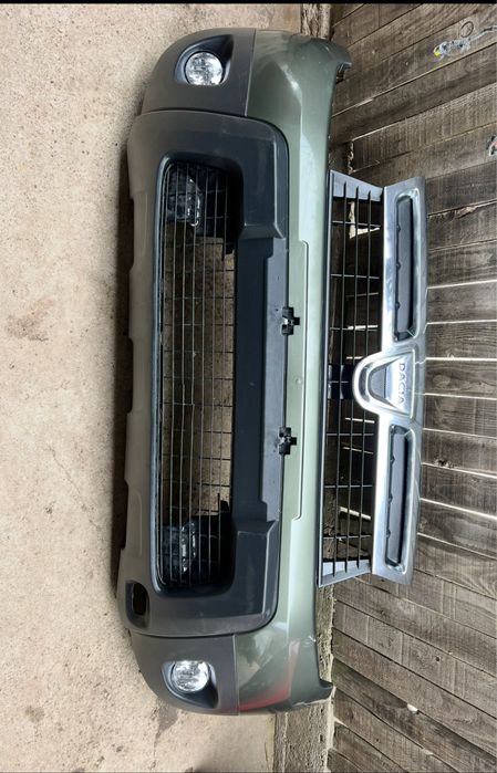 Vand bara fata Dacia Duster 2010/2013 completa