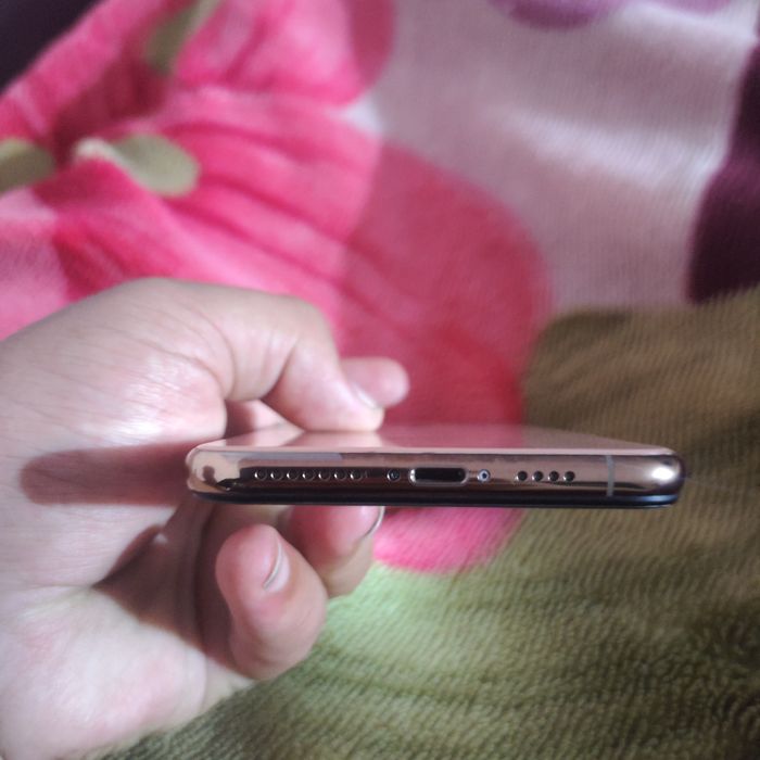 iPhone xs max 512