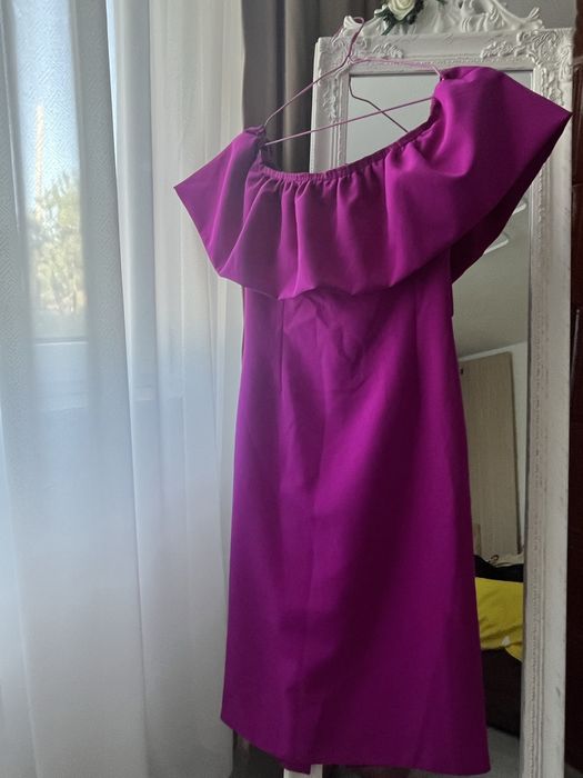 Rochiță noua cu eticheta