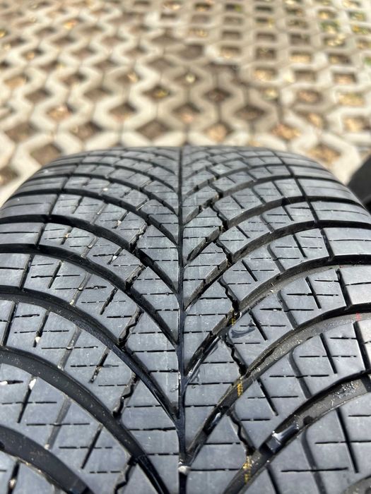 Goodyear 225/45/17 All Seasons 4pcs