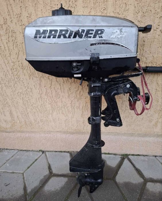 Barca Aquastorm cu motor si sonar