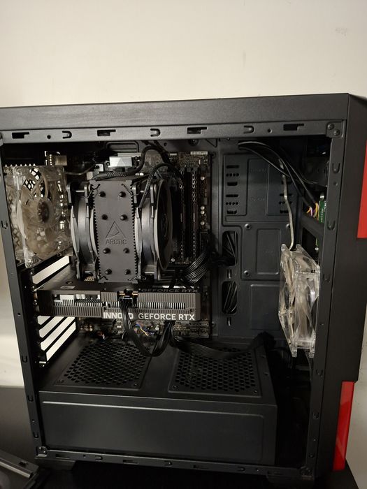 PC Ryzen 5800x cu RTX 5060