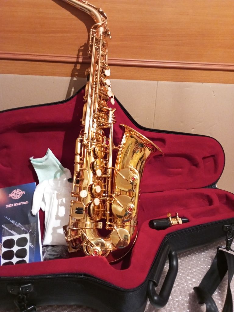 Saxofon ,,Selmer" mi b