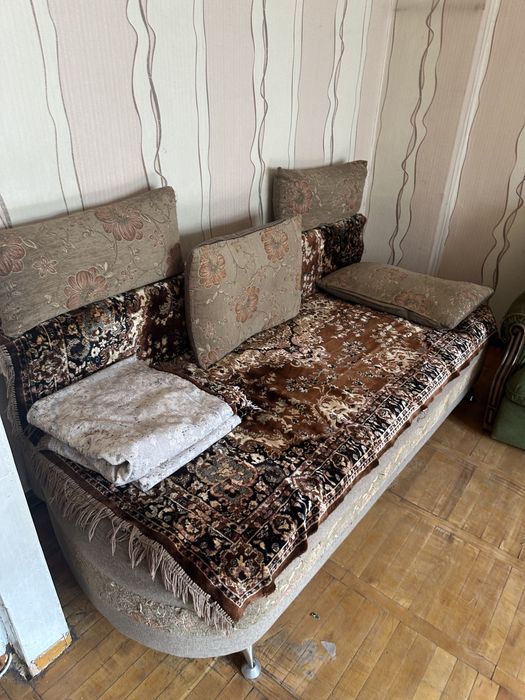 Срочно ‼️ диван и два кресло