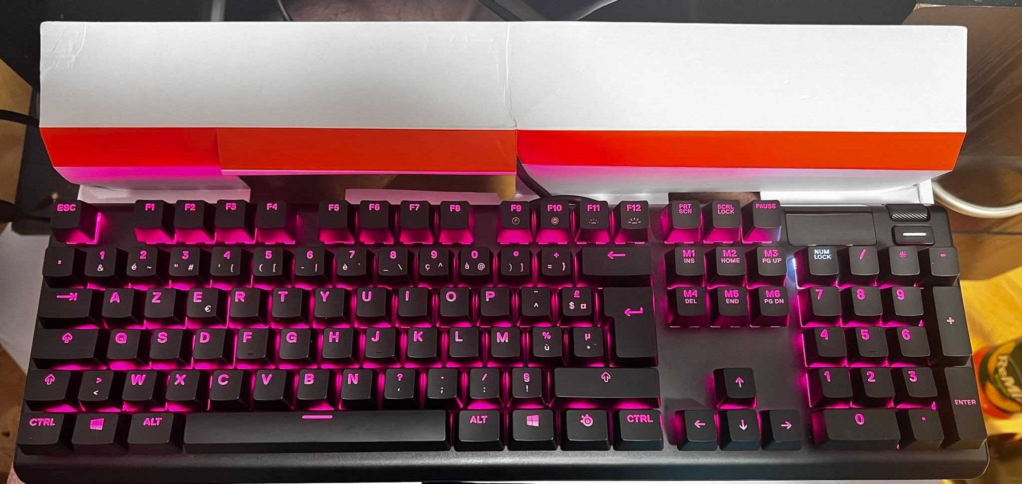 Tastatura Gaming mecanica STEELSERIES Apex 5 USB