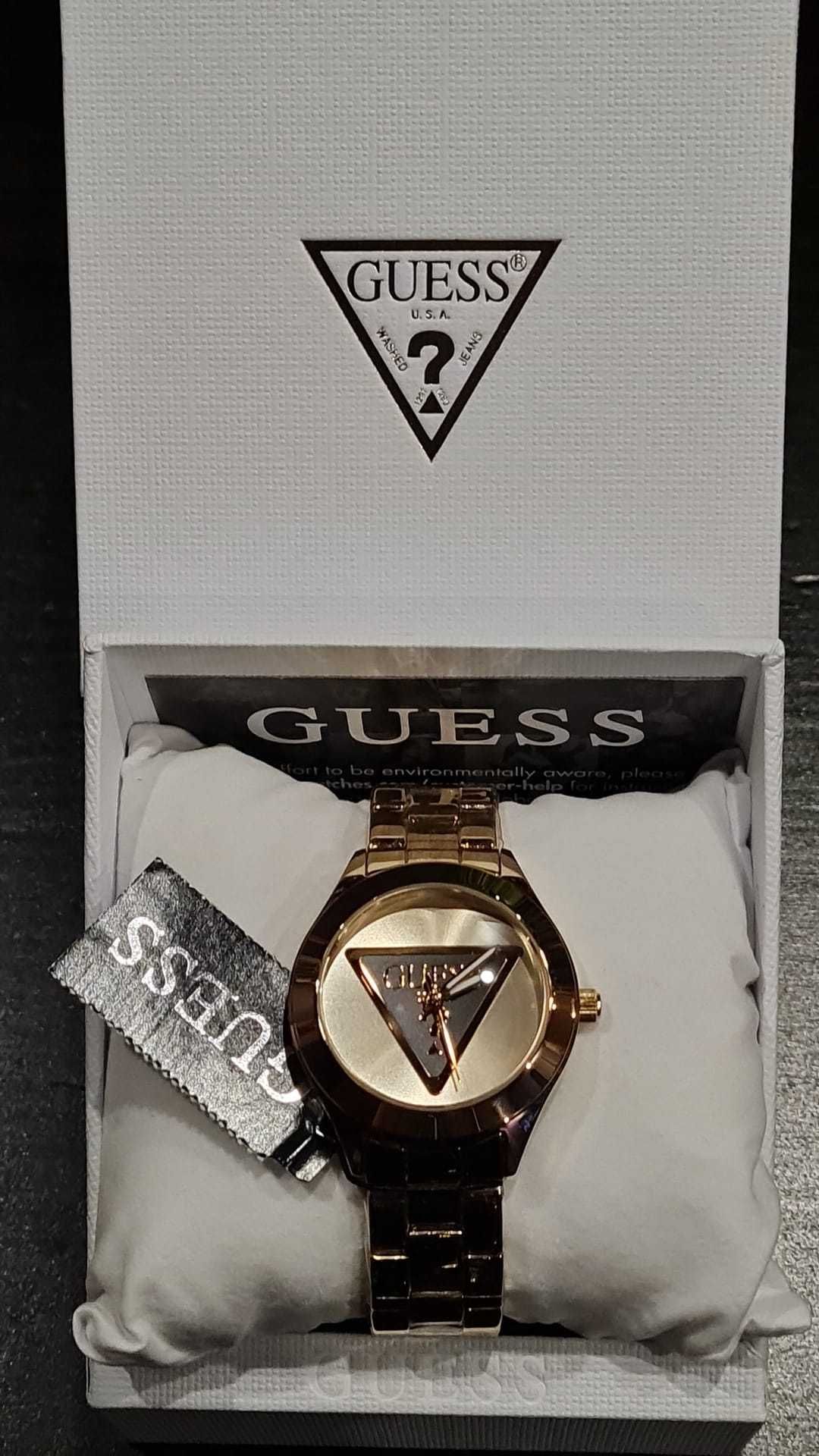 Дамски Часовник "GUESS "