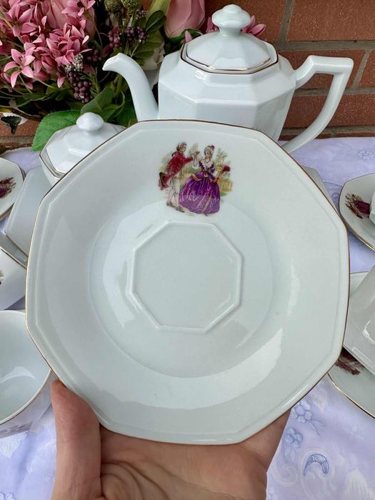 Serviciu de cafea, din portelan Limoges, cu scene fragonard