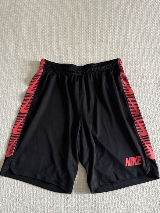 Nike Dri-fit къс панталон размер S