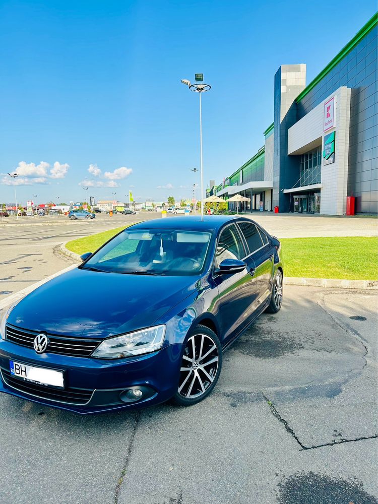 VW Jetta 2.0 tdi 140cp Highline