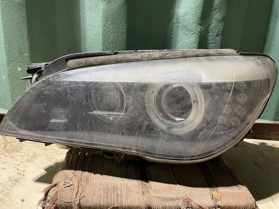Продам фару не дорого на BMW