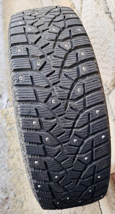 Зимние шины с дисками Bridgestone