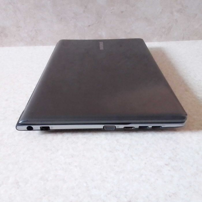 Samsung Core i7 под ремонт.