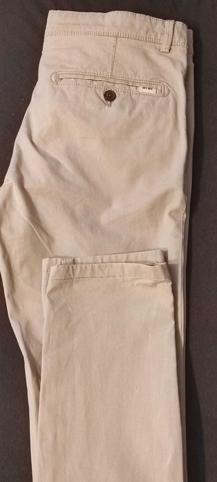 Pantaloni adolescenți