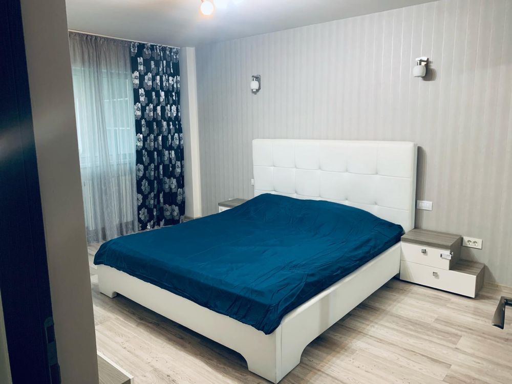 2 camere | ultracentral | mobilat | 52 mp | Et 5/8