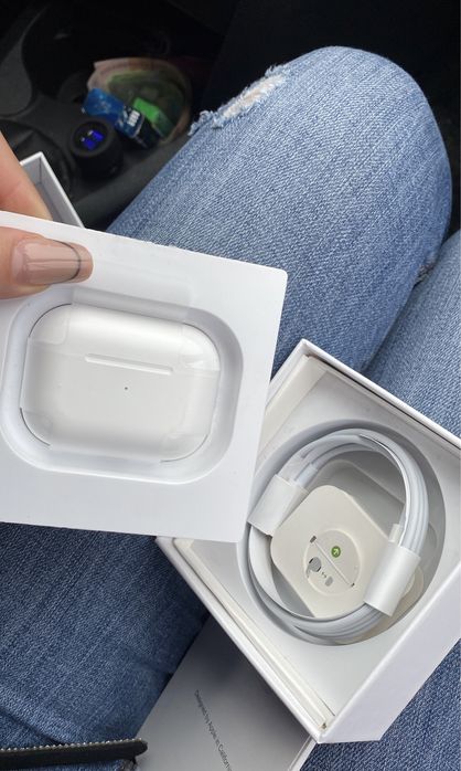 Vând căști AirPods Pro2