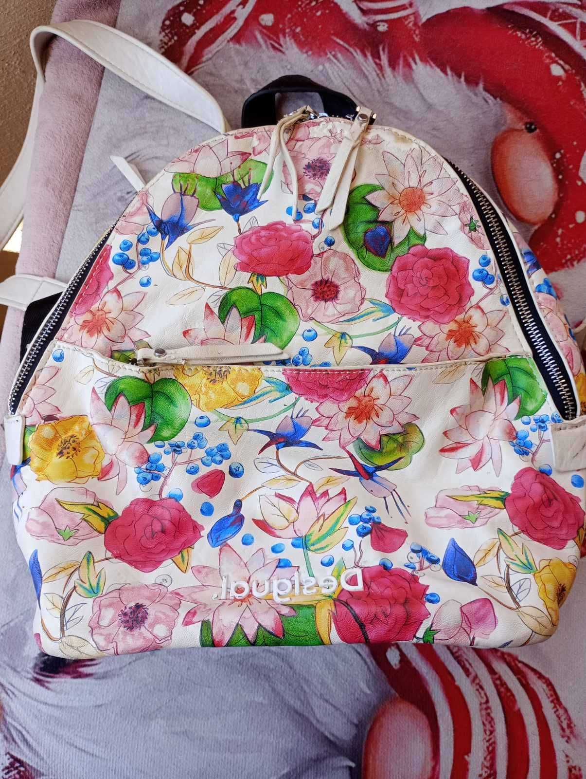 Раница Desigual / Дешугъл / купена за 139 лв
Договаряне!