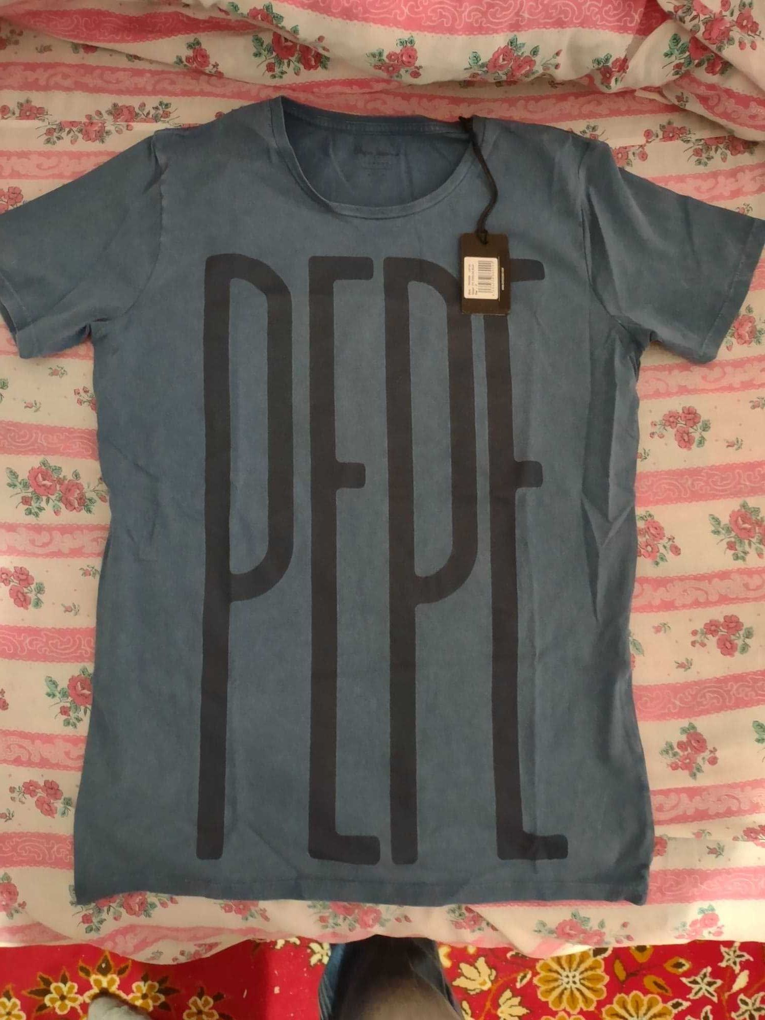 Vand tricouri marca Pepe Jeans, de calitate superioara,