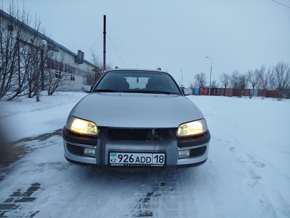 Продам машину Опель омега б