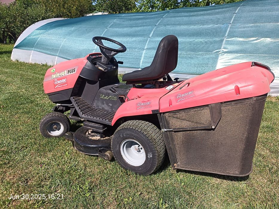 Tractors gazon impecabil