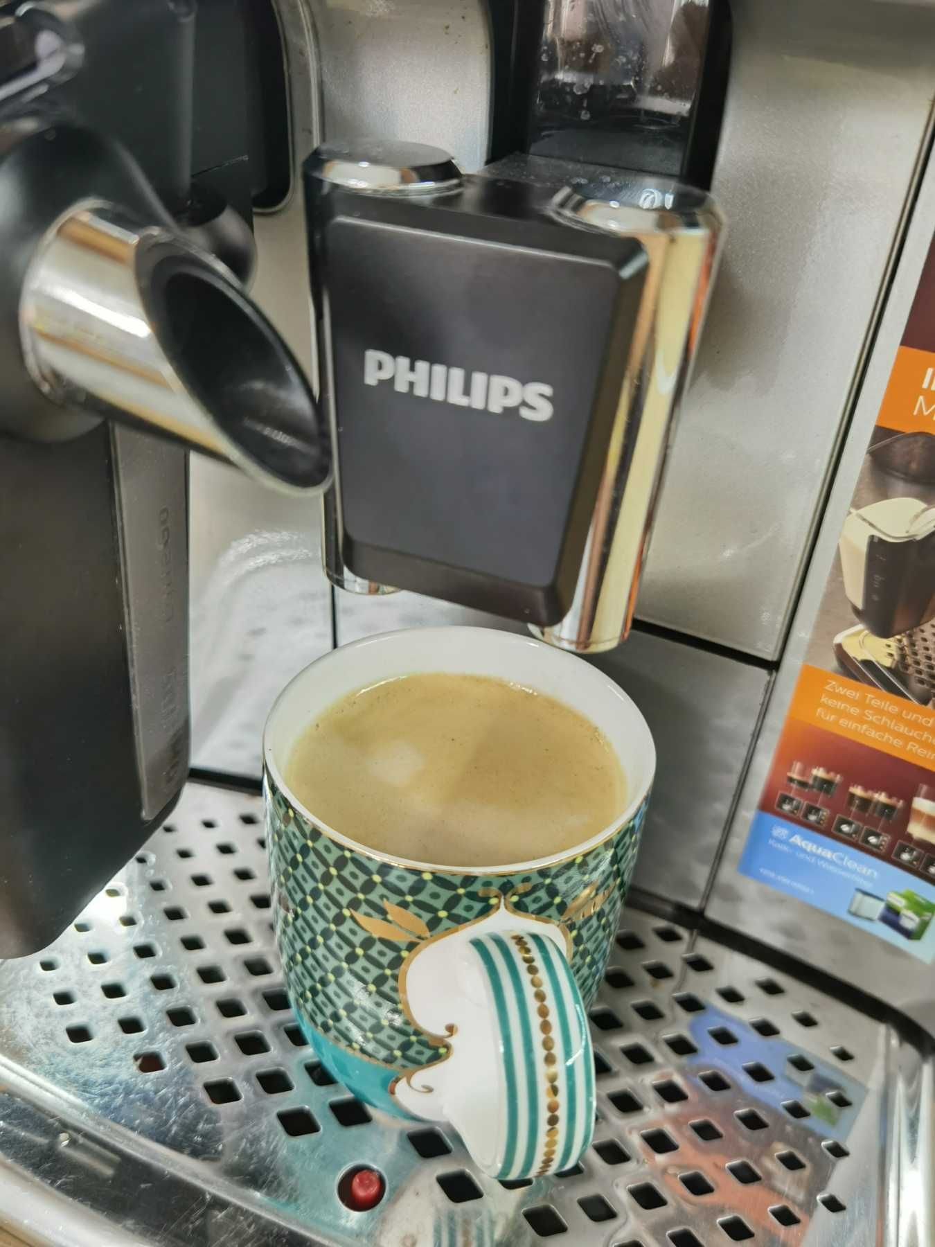 Philips Late Go -  3230  EK3559 -  в оригинален кашон