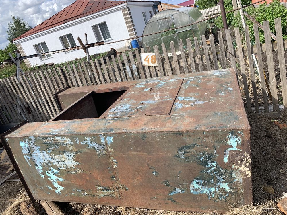 Продам бак в хорошем состоянии