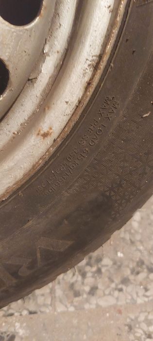 Зимни гуми +джанти  15/196/65,Верщайн  с джанти  5 болта.за Опел