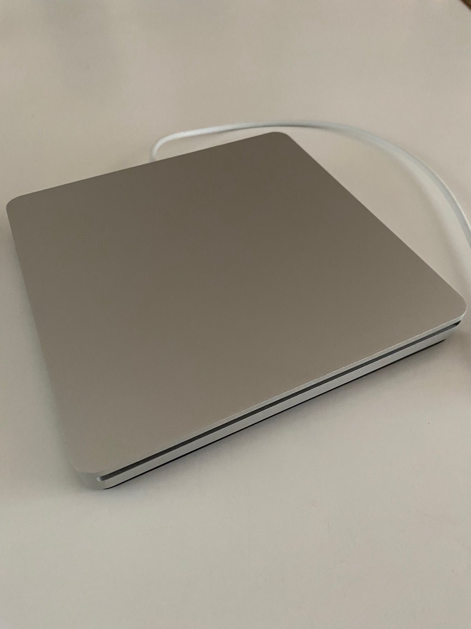 Apple SuperDrive (USB) A1379 impecabil