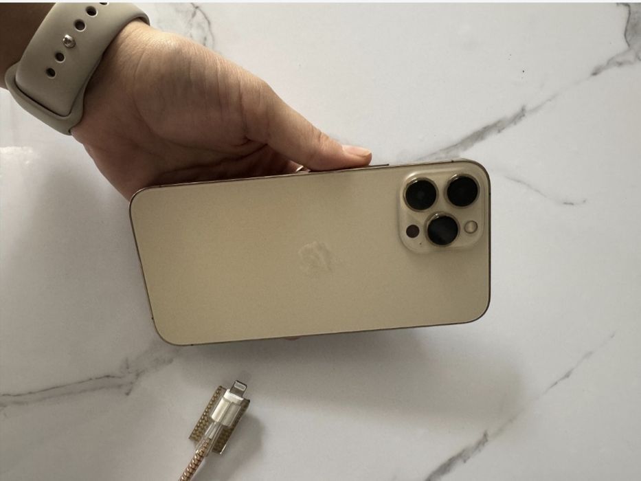 Продам Iphone 13 pro max