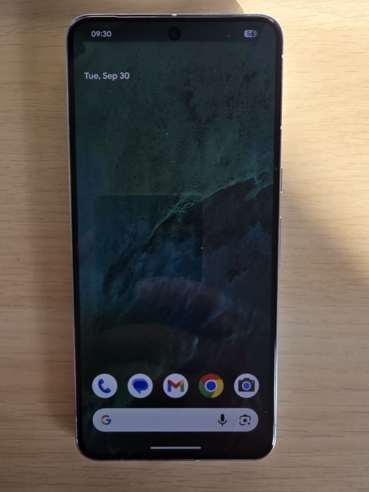Google Pixel 8 pro 128GB Bay + 4 хубави калъфчета