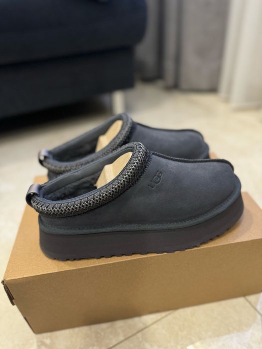 НОВИ дамски обувки UGG