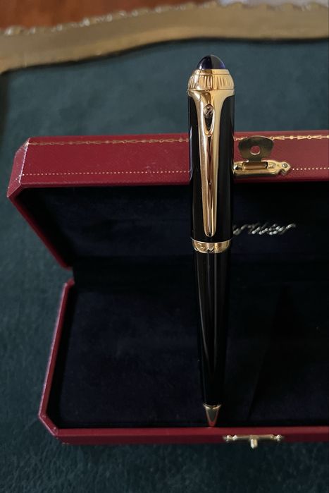 R de Cartier - pix cu bila deosebit