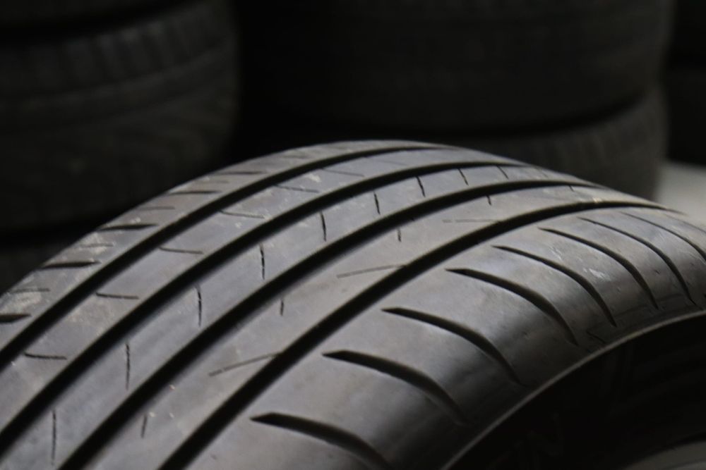 Cauciucuri vara Vredestein 215 45 r17