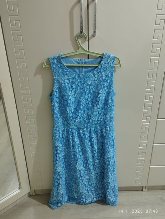 Продам платье в отличном состоянии, одето 1 раз