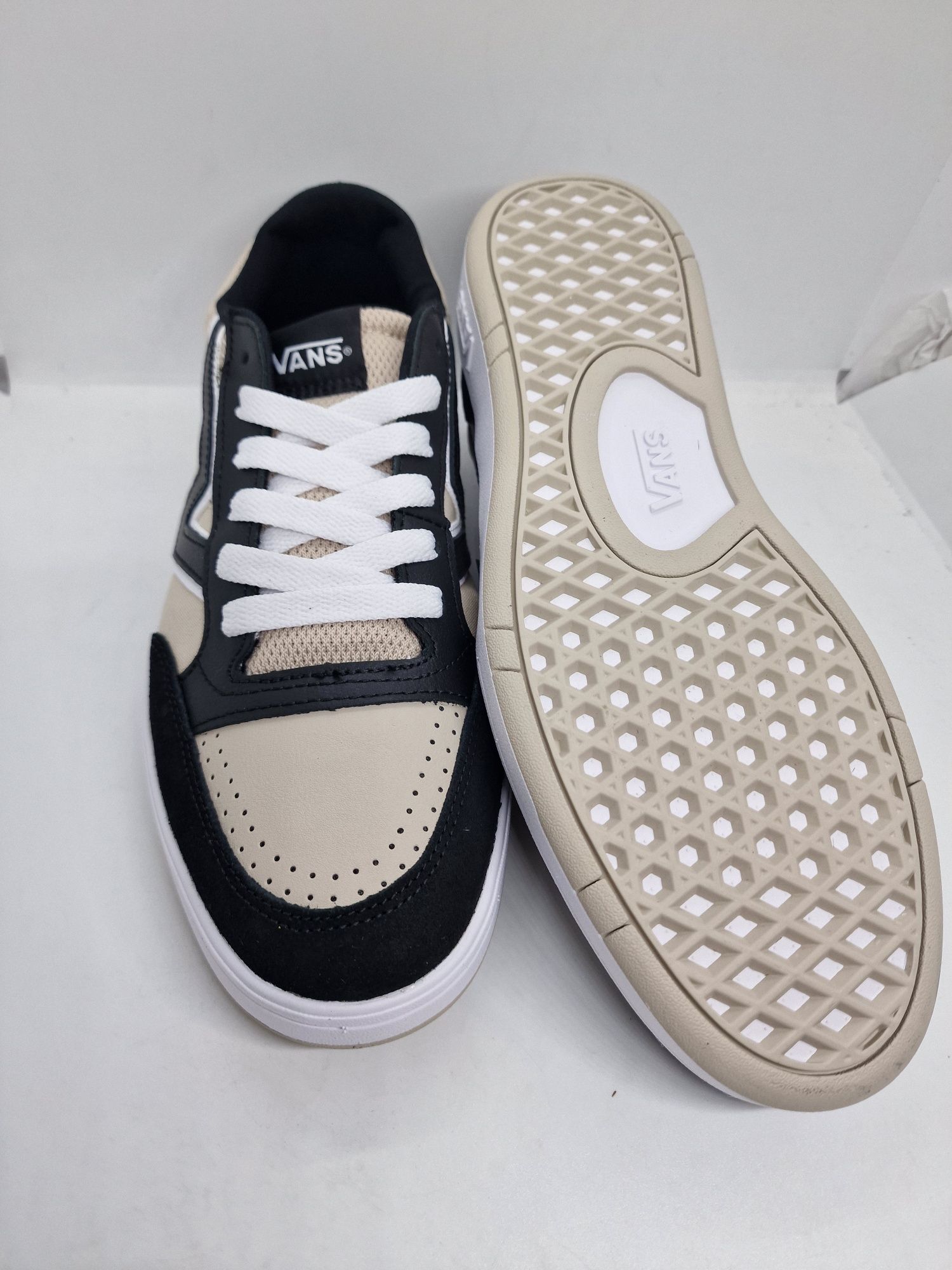 Vans Lowland CC nr. 39,40,40.5,44