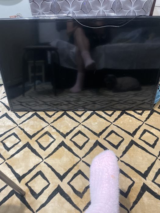 Телевизор Самсунг.