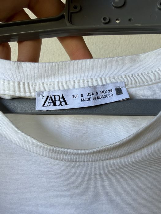 Tricou maneci bufante Zara